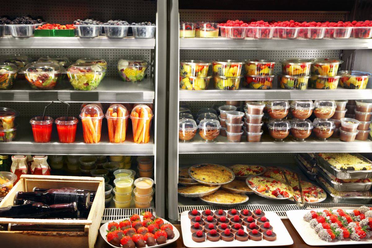 Mercury Froid installe et entretient votre matériel frigorifique pour snack dans l'Oise, à Paris et en Ile de France